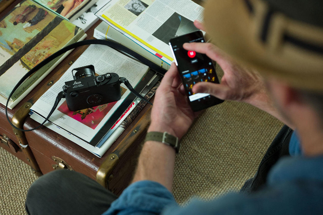 徕卡发布新款 M10-D 数字外壳，胶片灵魂