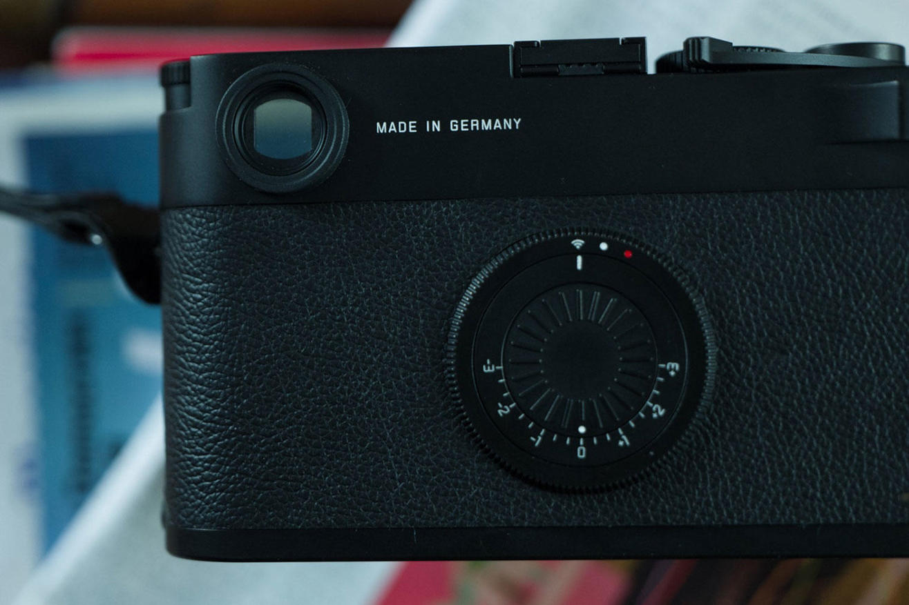 徕卡发布新款 M10-D 数字外壳，胶片灵魂