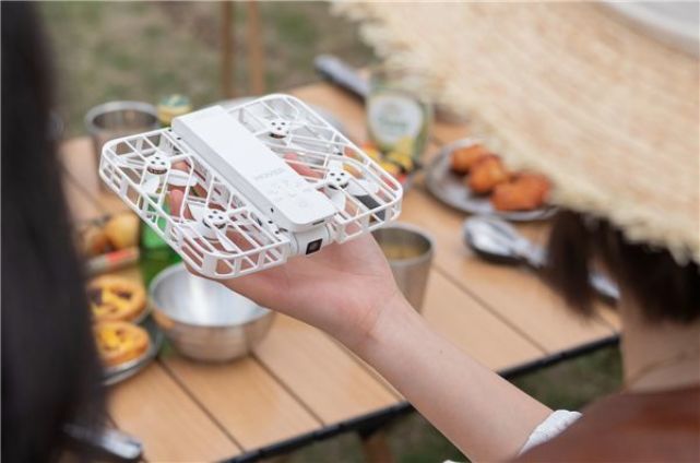 1999元起 哈浮飞行相机X1发布：重新定义消费级无人机